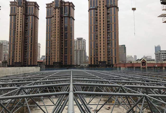 上饶螺栓球网架结构